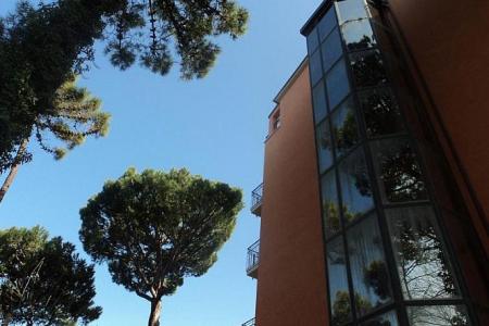 Отель Des Bains (Milano Marittima) в Милано-Мариттима - Италия