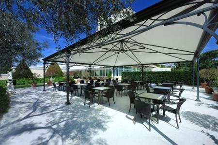 Отель Des Bains Terme в Монтегротто-Терме - Италия