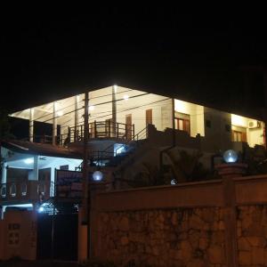 отель Sam's Guest House