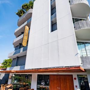 отель Kamala Resotel