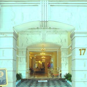 отель New Era Hotel & Villa