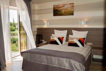 Отель Отель Хемингуэй в Краснодар - Россия