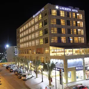 отель Lacosta Hotel