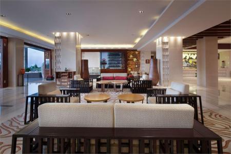 Aloha Oceanfront Suite Resort (Annex Building)