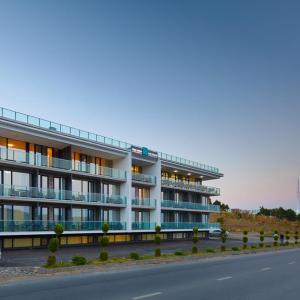 отель Lisi Hills Hotel