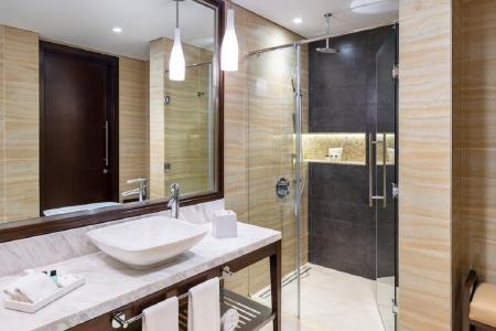 Отель Four Points by Sheraton Sharjah в Шарджа - ОАЭ