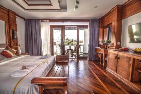 Отель The Night Hotel в Сиемреап - Камбоджа