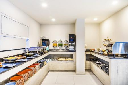 The Rizin Hotel & Residences