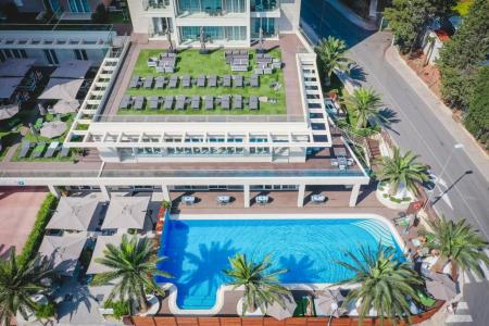 Отель Hotel Ami Budva Petrovac в Петровац - Черногория