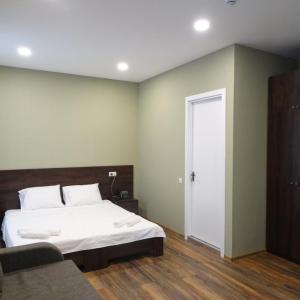 отель Iveria Boutique Hotel