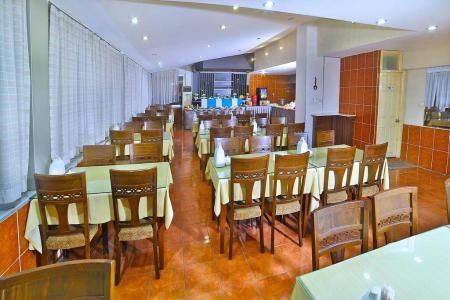 Отель Hotel The Center  в Лалели - Турция