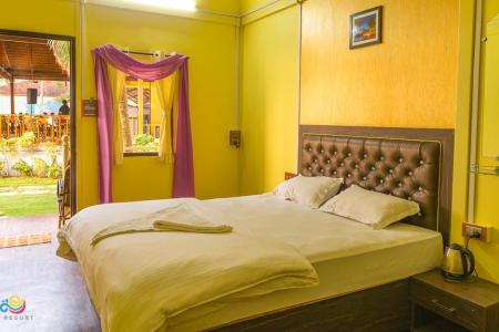 Отель Reginas Place в Мандрем - Индия