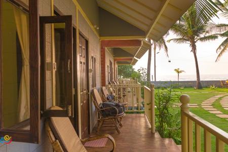 Отель Reginas Place в Мандрем - Индия