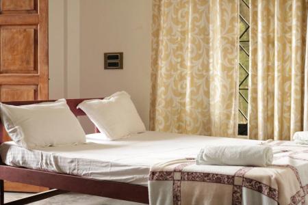 Отель Lavish Exotic Hotel в Арамболь - Индия