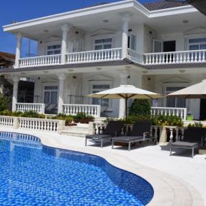 отель Godiva Villa