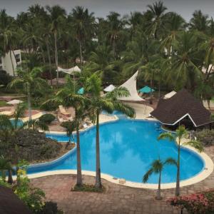 отель Diani Reef Beach Resort & Spa