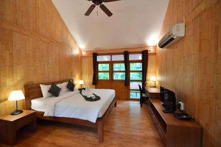 Отель The Touch Green Naiyang в пляж Най Янг - Таиланд