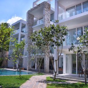 отель Triple O Six