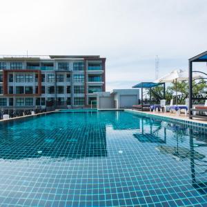 отель Nice Bangtao Beach