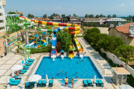 Crystal Waterworld Park Resort & Spa