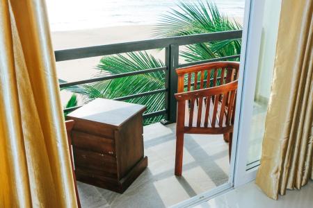 Отель Ocean Edge Hikka в Хиккадува - Шри-Ланка