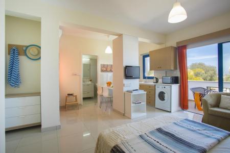 Отель Flouressia Gardens в Протарас - Кипр