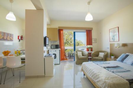 Отель Flouressia Gardens в Протарас - Кипр