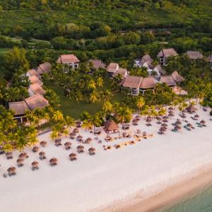 отель Dinarobin Beachcomber Golf Resort & Spa