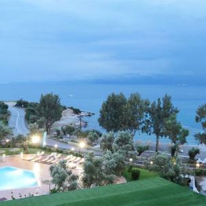 отель Evia Riviera Resort