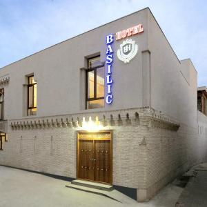 отель Basilic