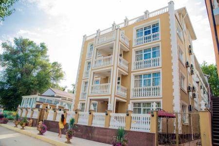 Отель Вилла Золотой Лев в Феодосия - Россия