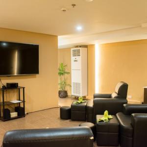 отель Boracay Haven Suites