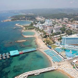 отель Granada Luxury Beach