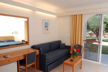 Alex Beach Hotel-Bungalows