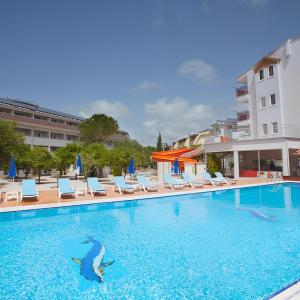 отель Cats Catty Garden Hotel