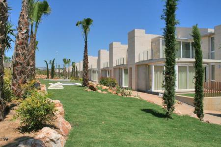 L` Escala Resort