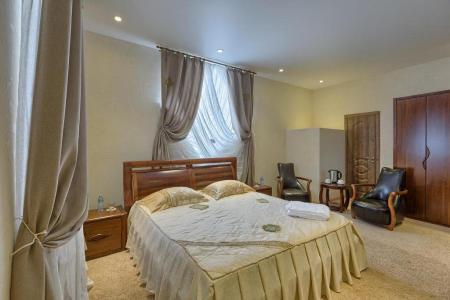 Загородный клуб Лачи