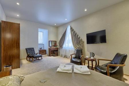 Загородный клуб Лачи