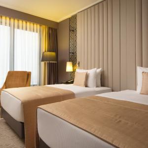 отель DoubleTree by Hilton Минск