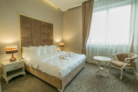 Grand Sapphire Hotel