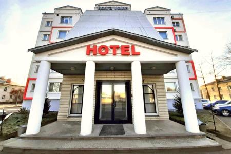 Maxrooms Волга Hollywood