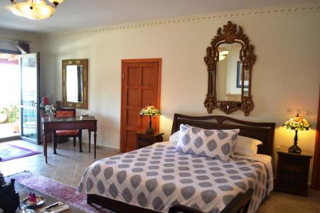 Palacio Domain - Luxurious Boutique Hotel