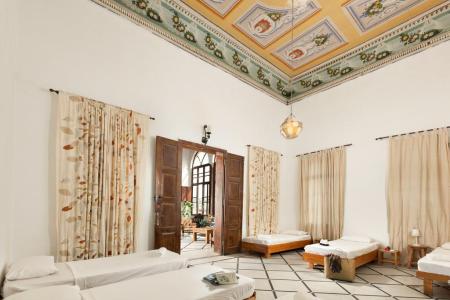 Fauzi Azar by Abraham Hostels