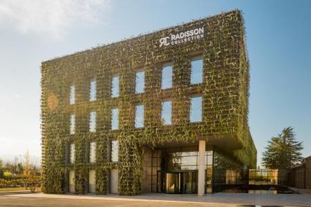 Отель Radisson Collection Hotel Tsinandali Estate Georgia в Кахети - Грузия