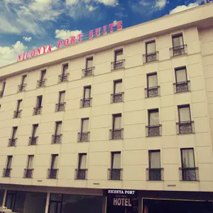 отель Niconya Port Suites & Hotel