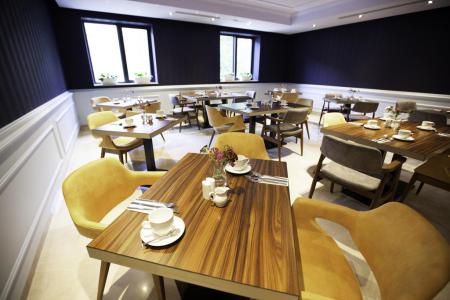 Отель Wyndham Grand Tbilisi в Тбилиси - Грузия