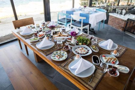 Отель Maya Bistro Hotel Beach (Sigacik) в Измир - Турция