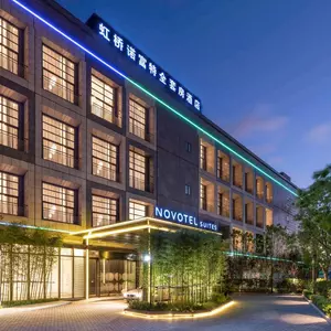 отель Novotel Suites Shanghai Hongqiao