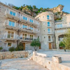 отель Pietra Mare Apartments