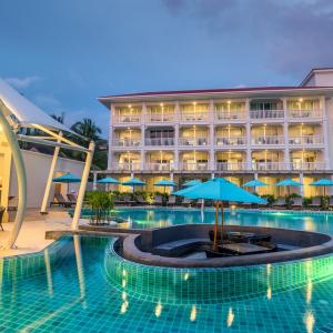 отель Centara Ao Nang Beach Resort & Spa Krabi